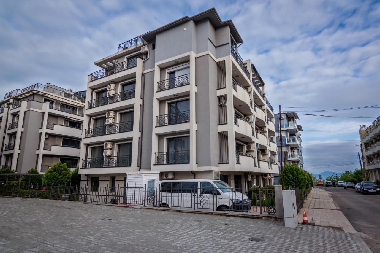 Cozy One-Bedroom Apartment In Night Breeze Burgaz Dış mekan fotoğraf