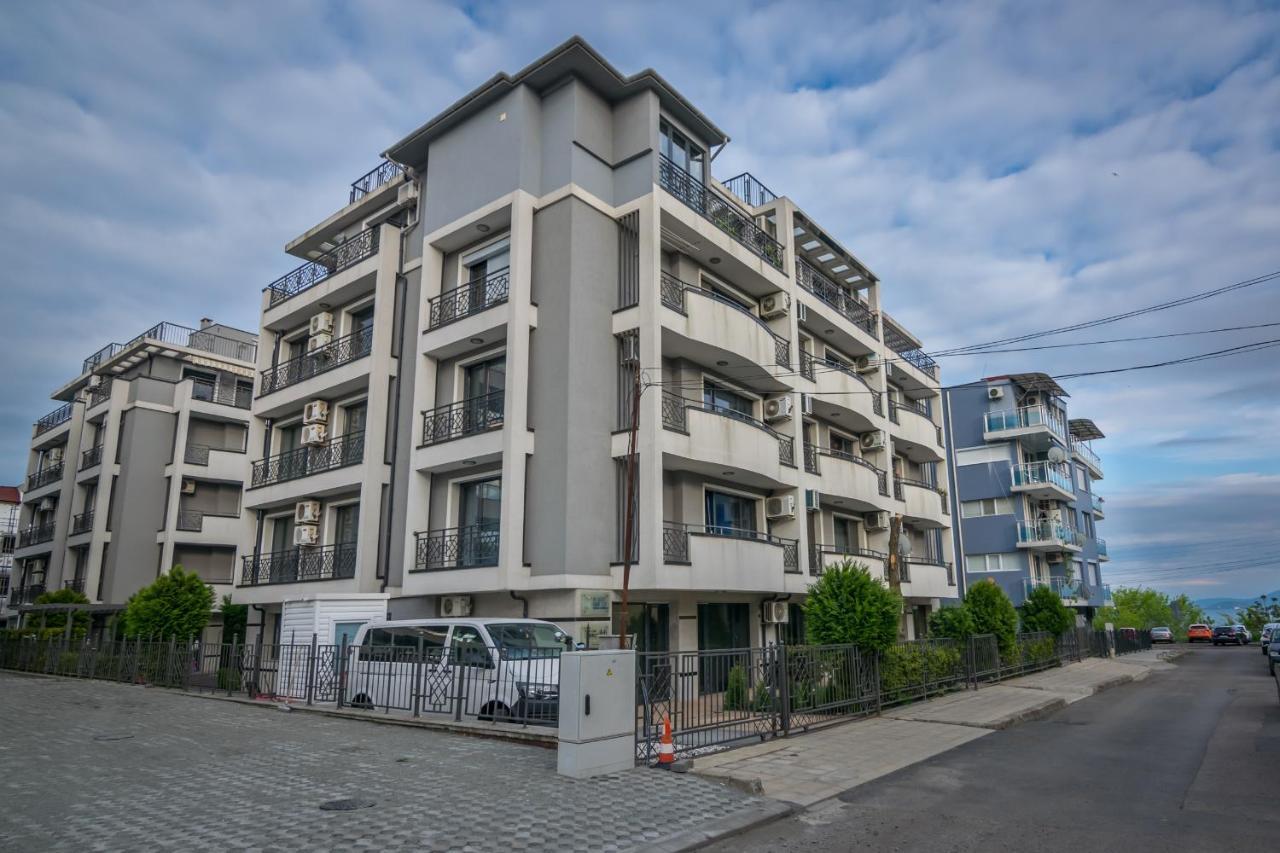 Cozy One-Bedroom Apartment In Night Breeze Burgaz Dış mekan fotoğraf
